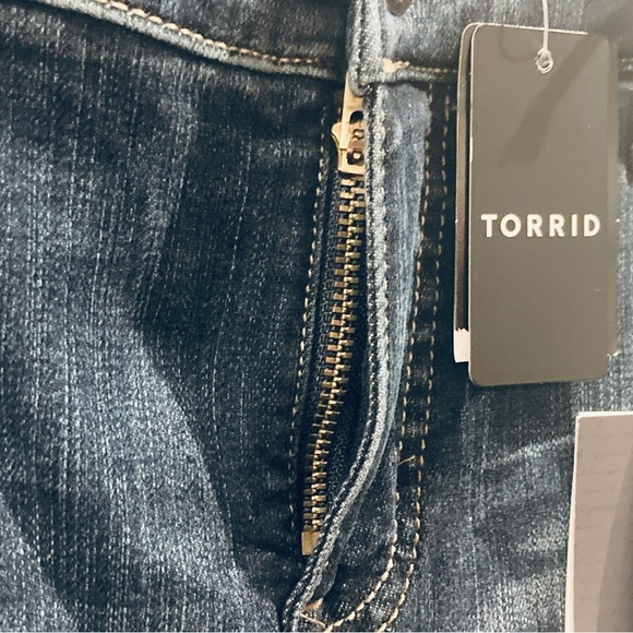 TORRID Sz 18R High  Rise Slim Boot Cut Mid-Wash Comfort Blue Jeans - Picture 9 of 16